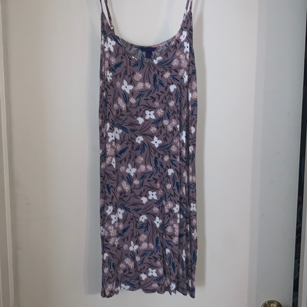 💸 3/$25 Aeropostale purple floral spaghetti strap dress